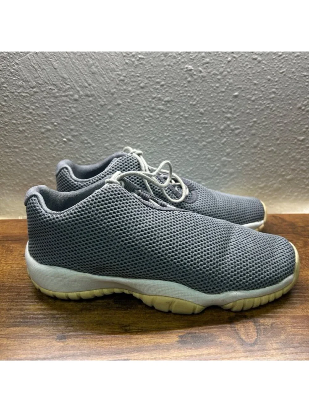 Air Jordan Size 5Y Future Low Sneakers, Gray Mesh